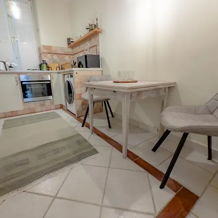 Castle Bazaar شقة